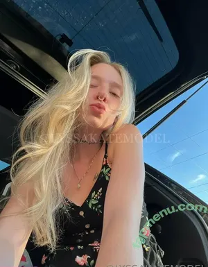  nude photo #0001