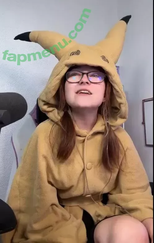 Lyssaurora nude photo #0053 (Lyssaurora)