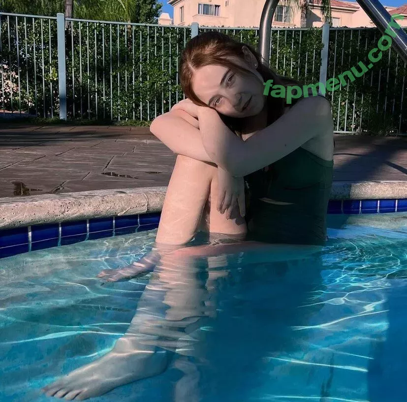 Lyssaurora nude photo #0077 (Lyssaurora)