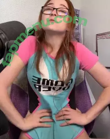 Lyssaurora nude photo #0101 (Lyssaurora)