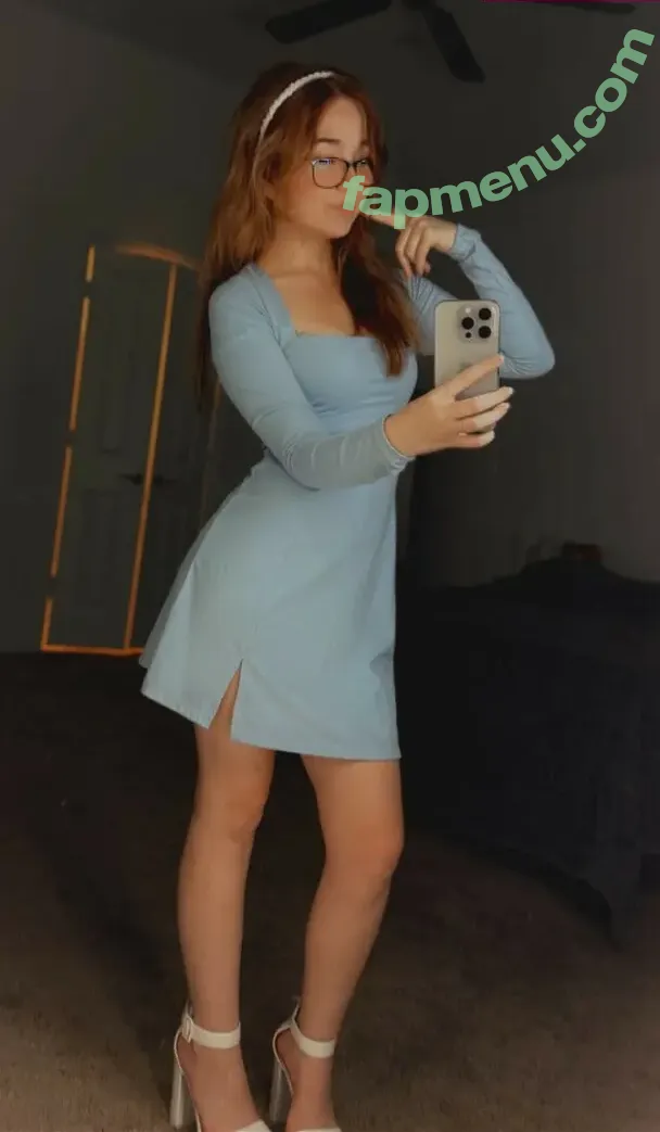 Lyssaurora nude photo #0899 (Lyssaurora)