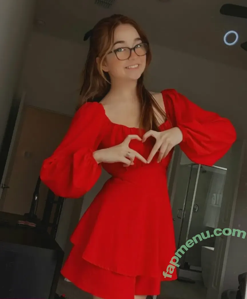 Lyssaurora nude photo #0962 (Lyssaurora)