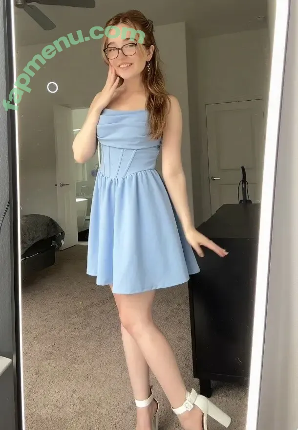 Lyssaurora nude photo #1151 (Lyssaurora)