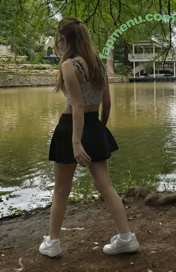 Lyssaurora nude photo #1181 (Lyssaurora)