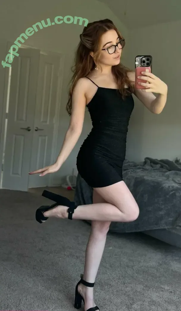 Lyssaurora nude photo #1224 (Lyssaurora)