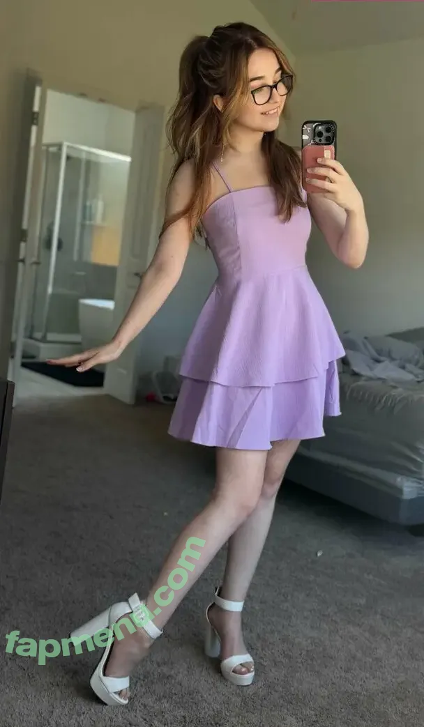 Lyssaurora nude photo #1237 (Lyssaurora)