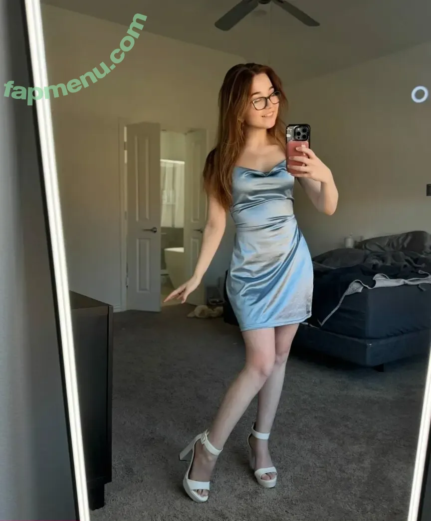 Lyssaurora nude photo #1292 (Lyssaurora)