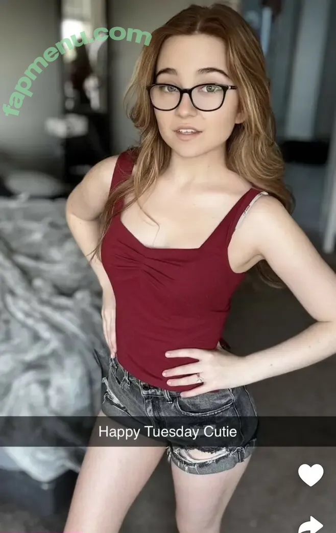 Lyssaurora nude photo #1336 (Lyssaurora)