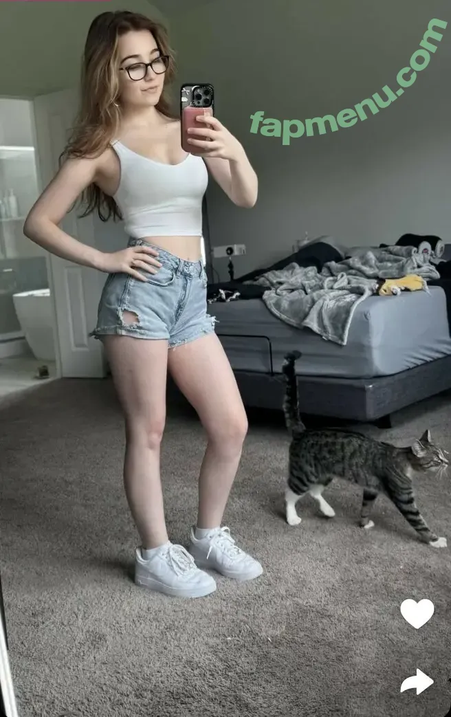 Lyssaurora nude photo #1339 (Lyssaurora)
