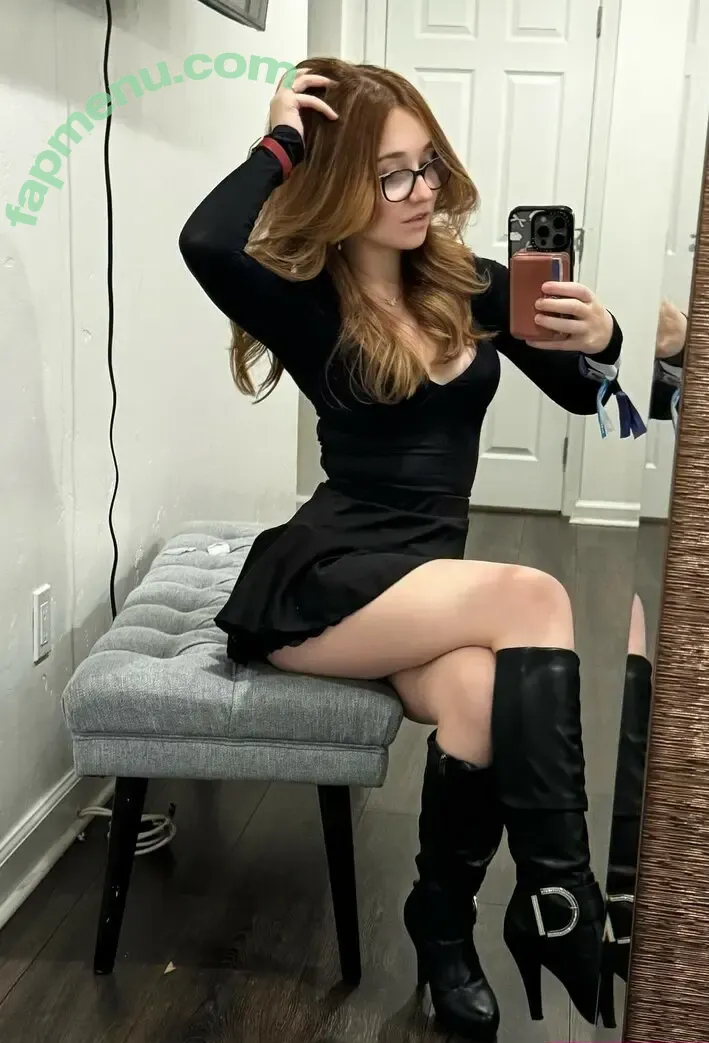 Lyssaurora nude photo #1483 (Lyssaurora)