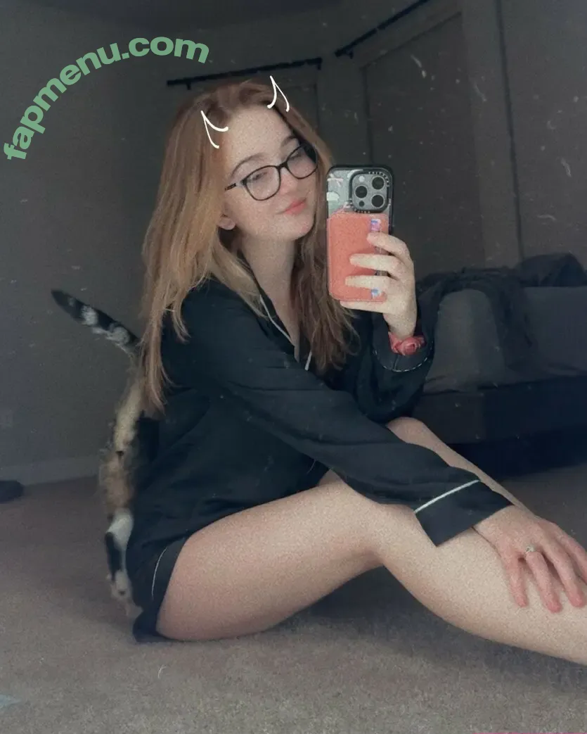 Lyssaurora nude photo #1487 (Lyssaurora)