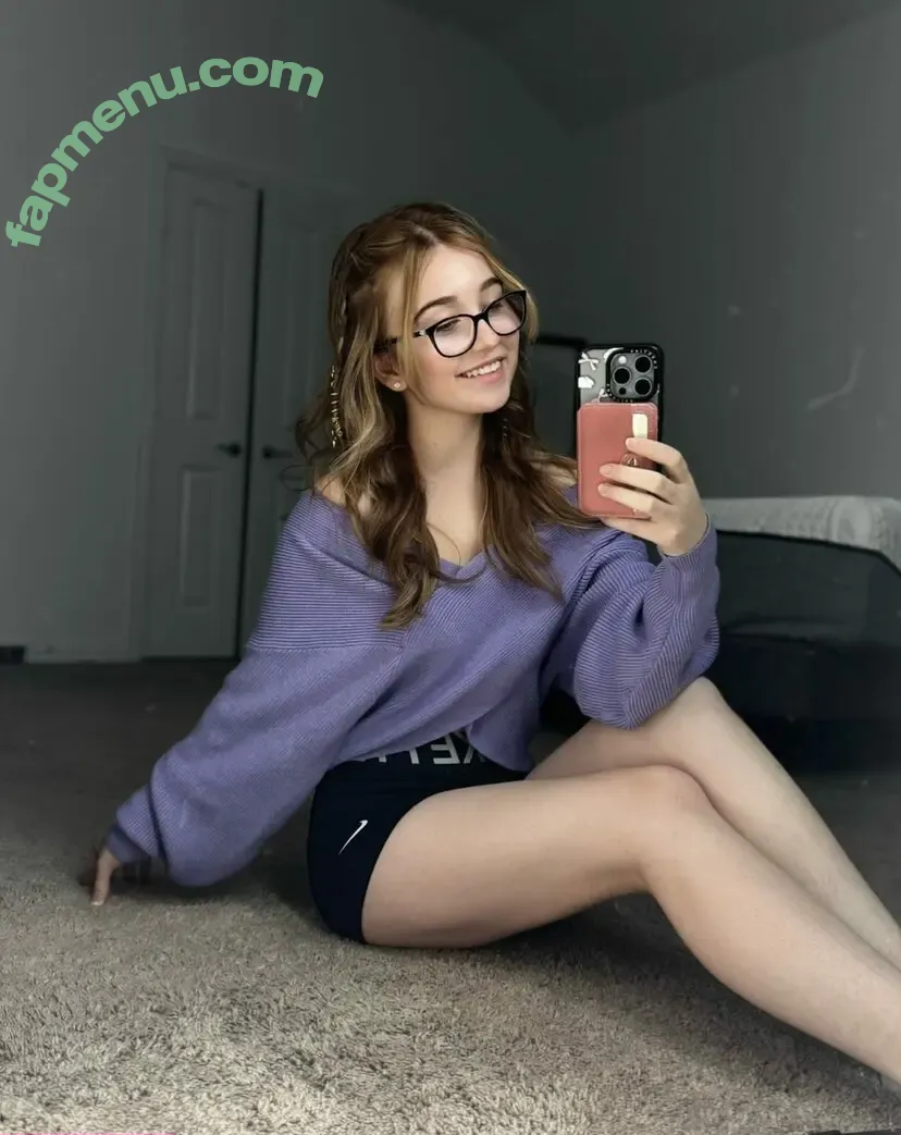 Lyssaurora nude photo #1506 (Lyssaurora)