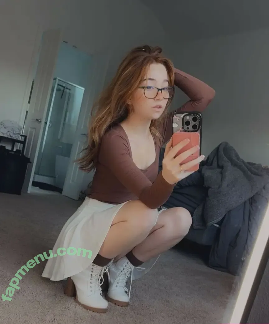 Lyssaurora nude photo #1586 (Lyssaurora)