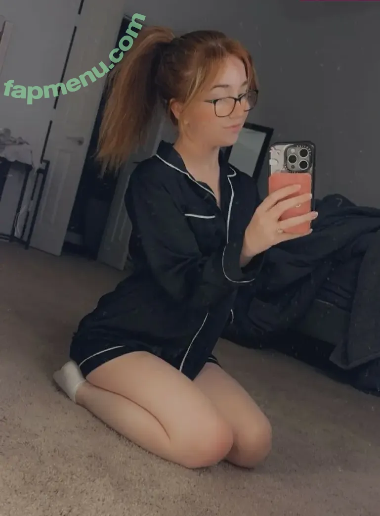 Lyssaurora nude photo #1587 (Lyssaurora)