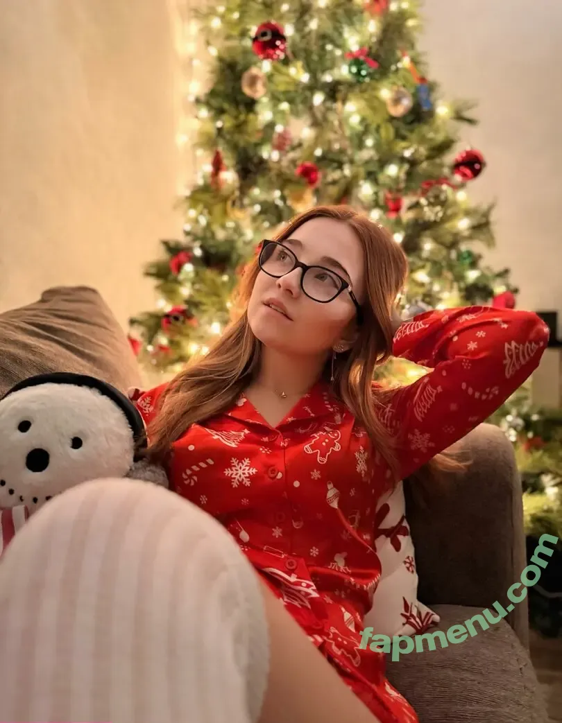 Lyssaurora nude photo #1710 (Lyssaurora)