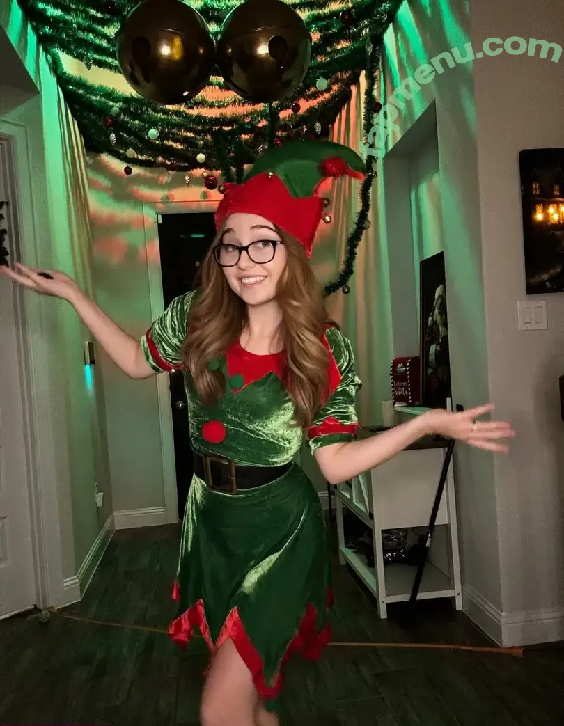 Lyssaurora nude photo #1723 (Lyssaurora)