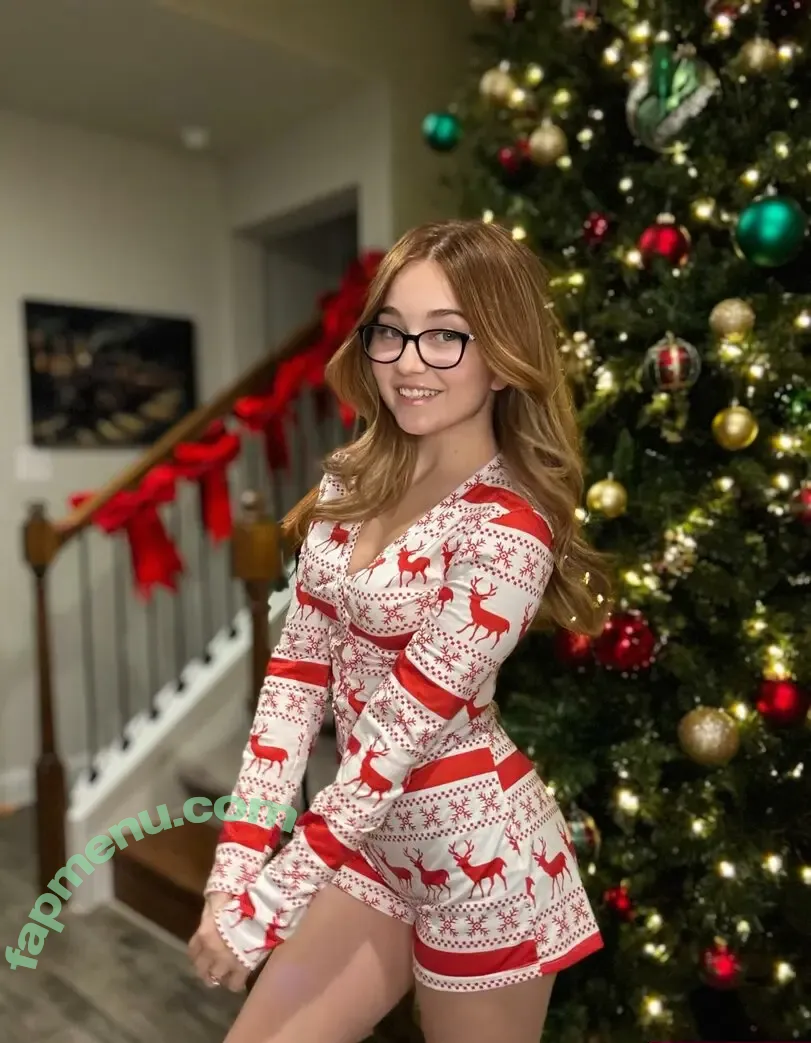 Lyssaurora nude photo #1747 (Lyssaurora)