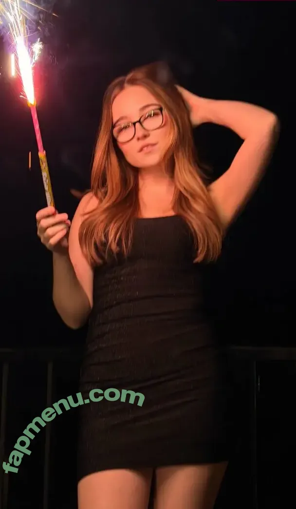 Lyssaurora nude photo #1781 (Lyssaurora)