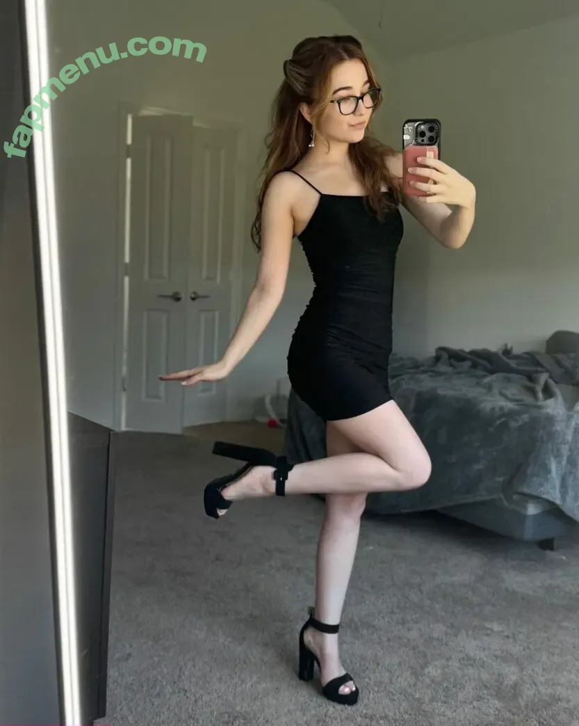 Lyssaurora nude photo #1800 (Lyssaurora)