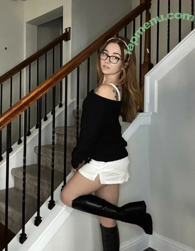 Lyssaurora nude photo #1804 (Lyssaurora)