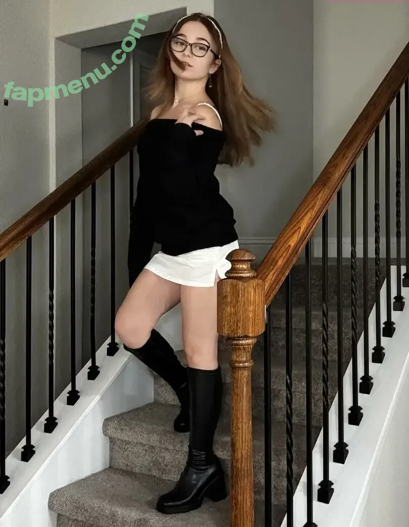 Lyssaurora nude photo #1810 (Lyssaurora)