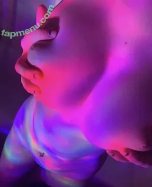 Lyssmoon nude photo #0001