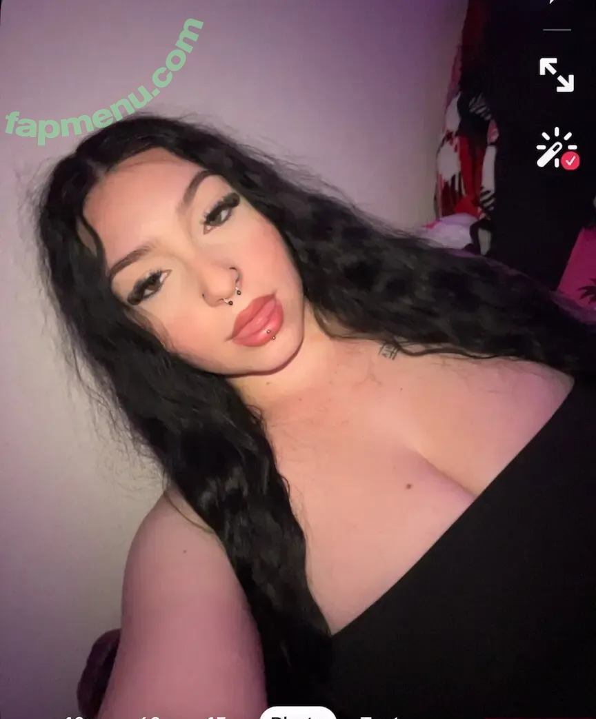 lyssuhbaabyy nude photo #0002 (lyssuhbaabyy)
