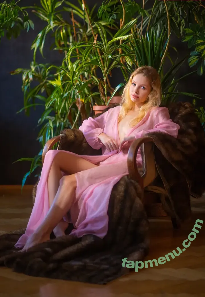 lyubovvomne nude photo #2567 (Milena / samadhi.amorr2)