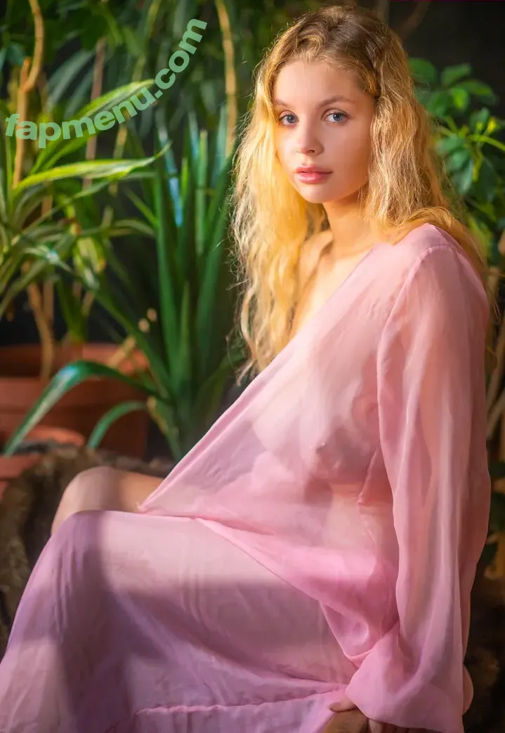 lyubovvomne nude photo #2575 (Milena / samadhi.amorr2)