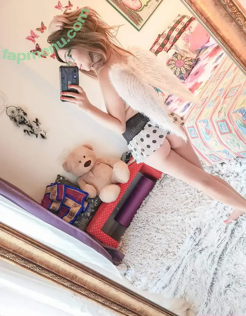 Lyzmania nude photo #0300 (lyzmania_)