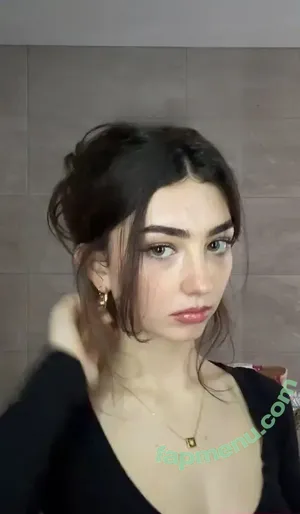 Lyzzahh / lizaseri / ugh_liza nude photo #0113