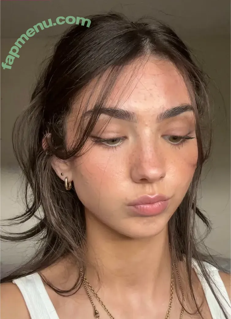 Lyzzahh nude photo #0016 (lizaseri / ugh_liza)