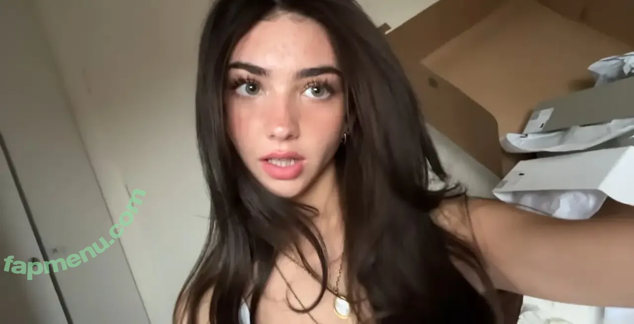 Lyzzahh nude photo #0021 (lizaseri / ugh_liza)