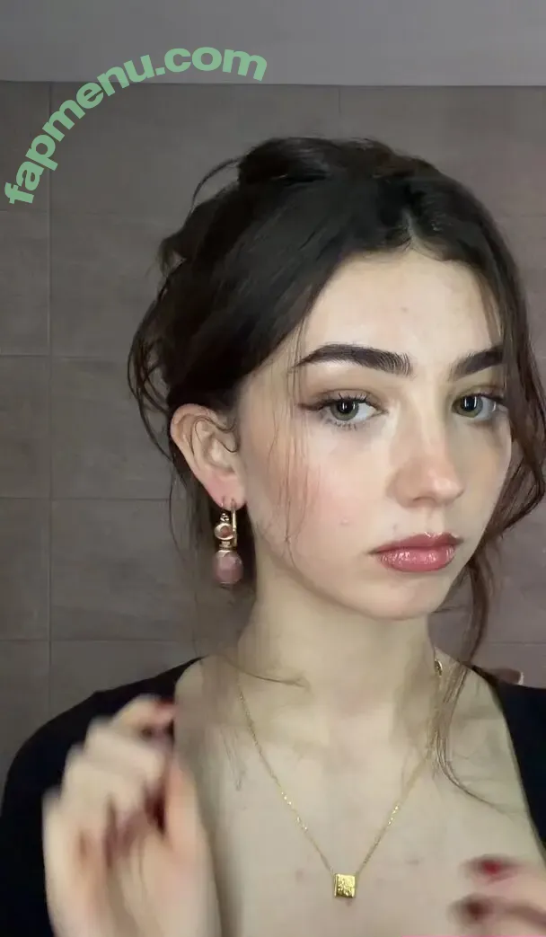 Lyzzahh nude photo #0111 (lizaseri / ugh_liza)