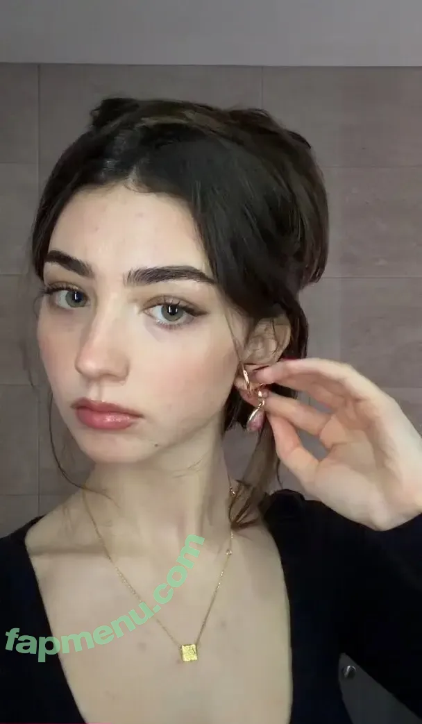 Lyzzahh nude photo #0112 (lizaseri / ugh_liza)