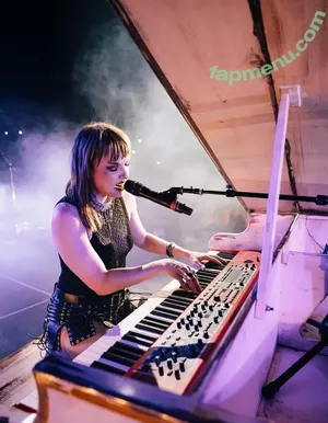 Lzzy Hale / officiallzzyhale nude photo #0060
