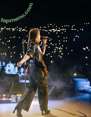 Lzzy Hale / officiallzzyhale nude photo #0094