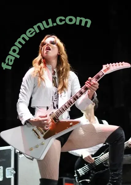 Lzzy Hale nude photo #0005 (Lzzy Hale)