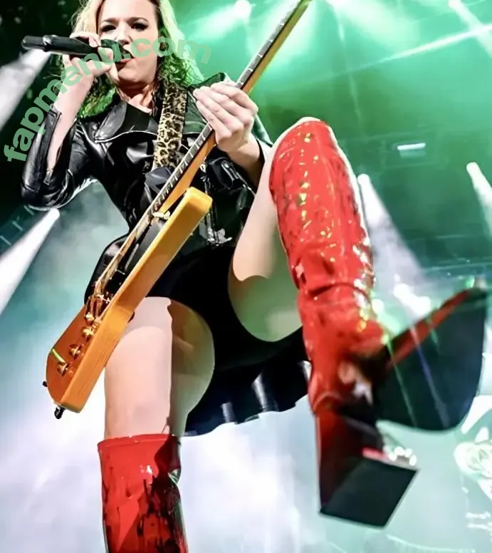 Lzzy Hale nude photo #0023 (Lzzy Hale)