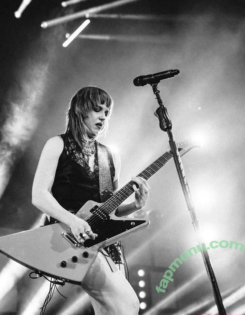 Lzzy Hale nude photo #0058 (officiallzzyhale)