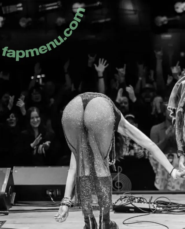 Lzzy Hale nude photo #0104 (officiallzzyhale)