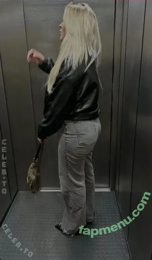 M.aaraaaa / marawig nude photo #0002