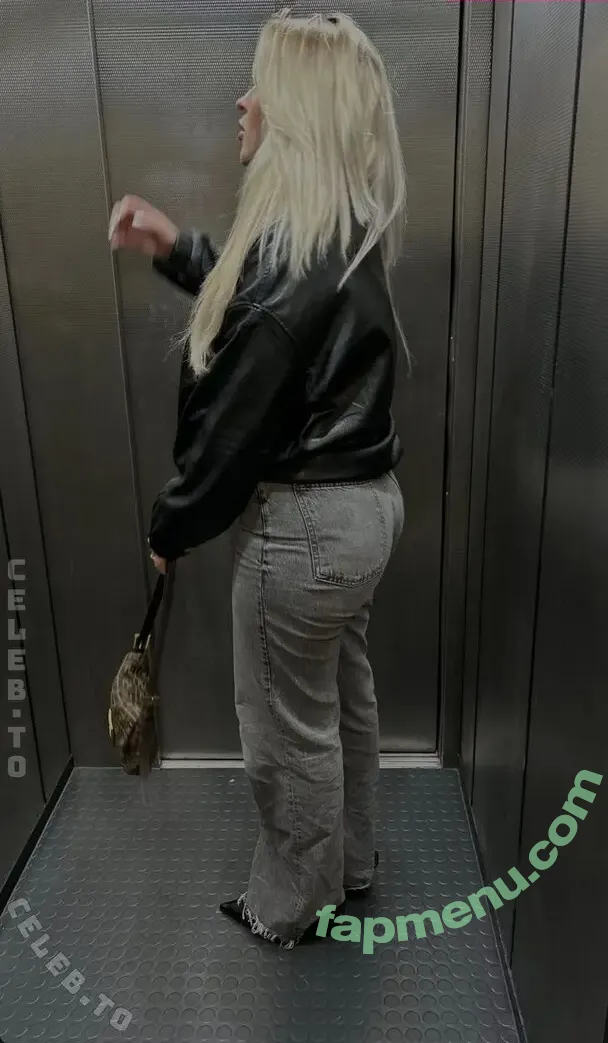 M.aaraaaa nude photo #0002 (marawig)