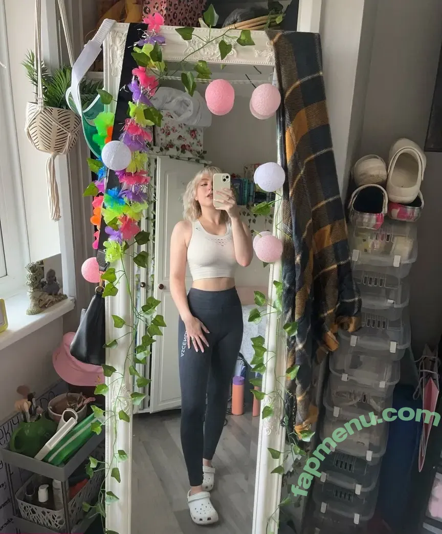 m.ae.3 nude photo #0142 (Discussion Thread)