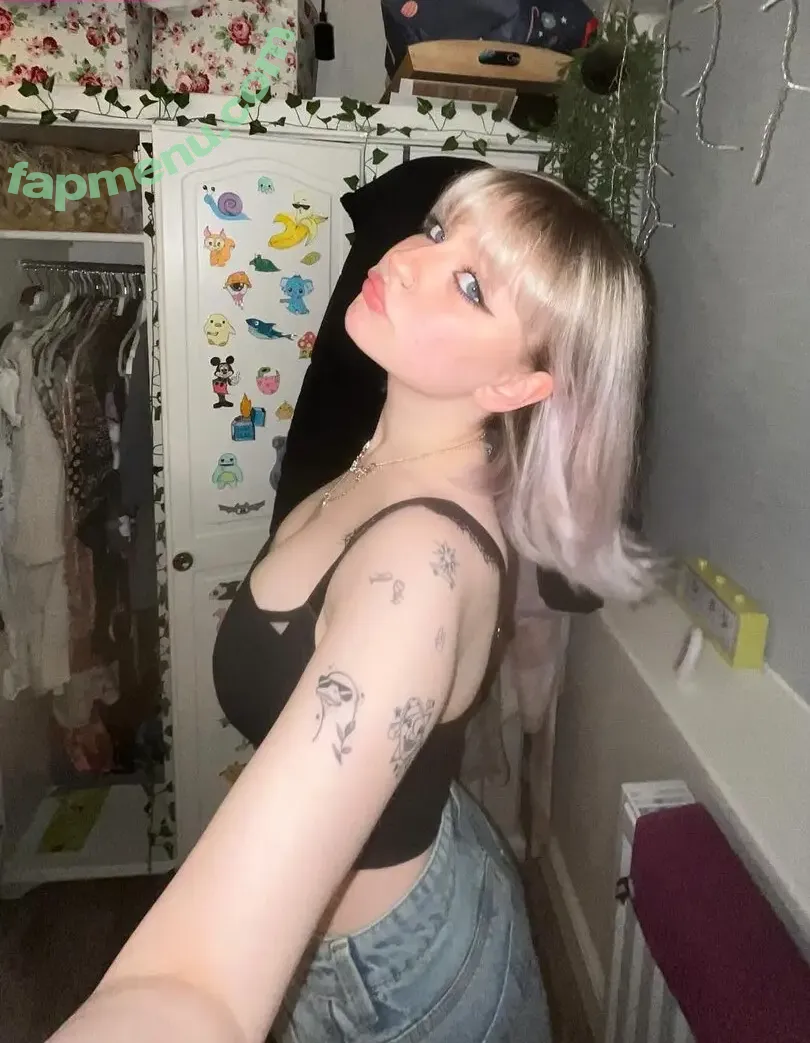 m.ae.3 nude photo #0145 (Discussion Thread)