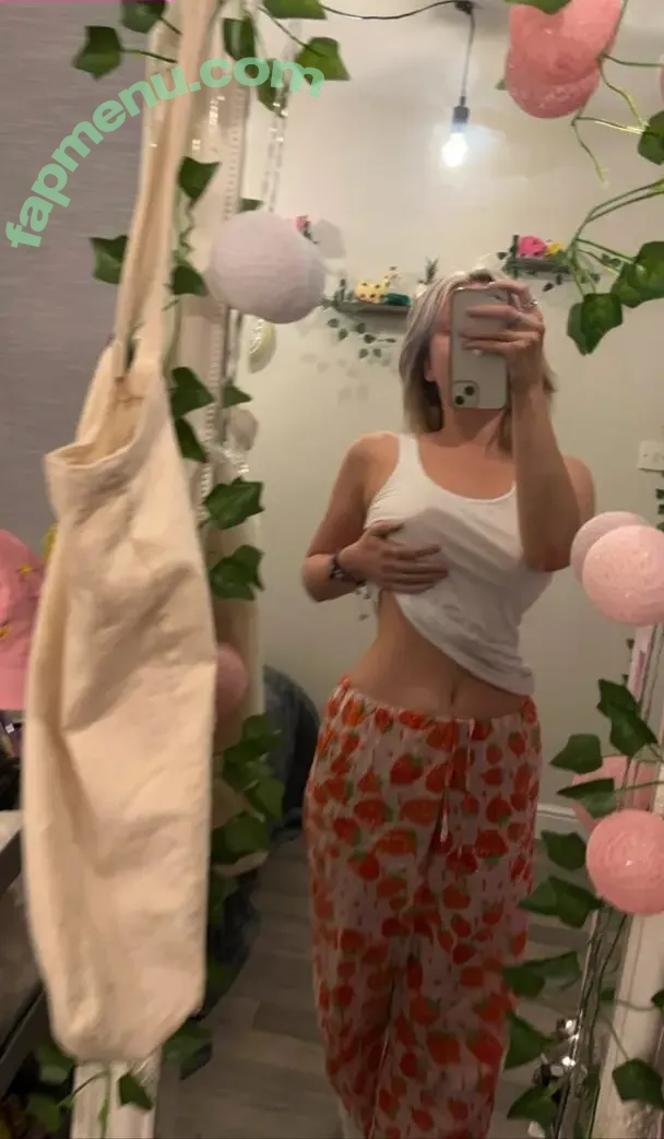 m.ae.3 nude photo #0158 (Discussion Thread)