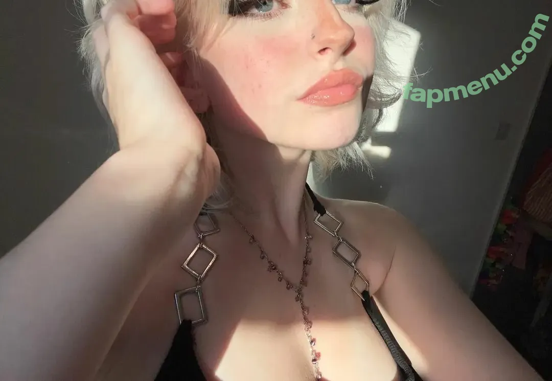 m.ae.3 nude photo #0167 (Discussion Thread)