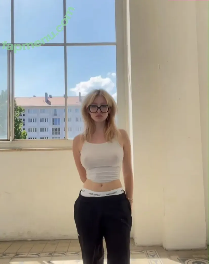 M.Avrelia nude photo #0006 (M.Avrelia)