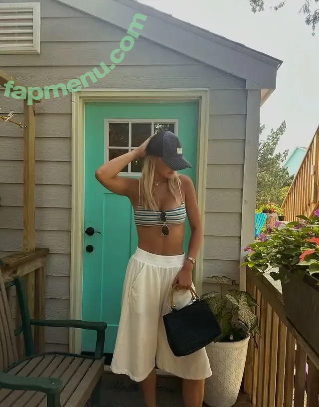 m00bie nude photo #0003 (Maddie Schrader / maddieschrader3)