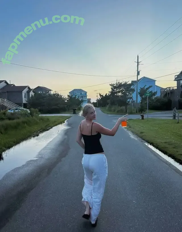 m00bie nude photo #0006 (Maddie Schrader / maddieschrader3)